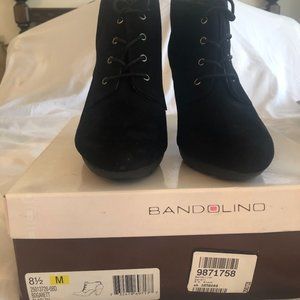 New in box Bandolino Garett Black Suede Booties size 8.5